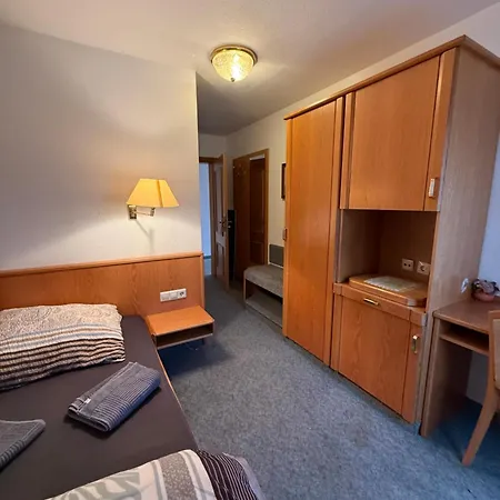 Pansiyon Gaestehaus & Monteurzimmer *